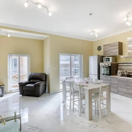 Seaview,beautiful 3br 3 *