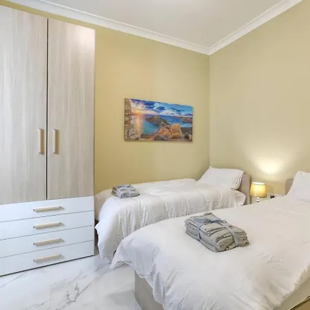 アパート Seaview,beautiful 3br 3 マルサスカーラ