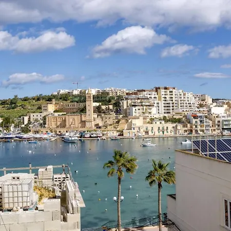 Seaview,beautiful 3br 3 Apartman Marsaskala