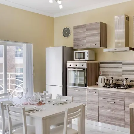 Seaview,beautiful 3br 3 * Marsaskala