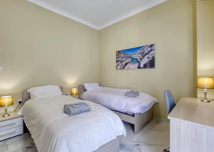 Seaview,beautiful 3br 3 *