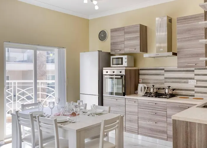 Seaview,beautiful 3br 3 * Marsaskala